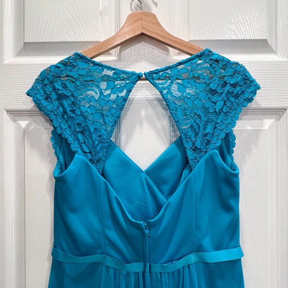 Davids Bridal Mesh Dress with Lace Sleeves and Keyhole Back in Malibu - Picture 5 of 11